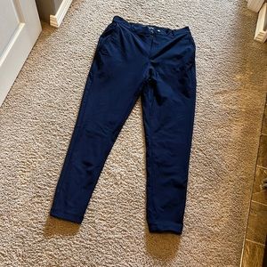 CUTS AO JOGGERS